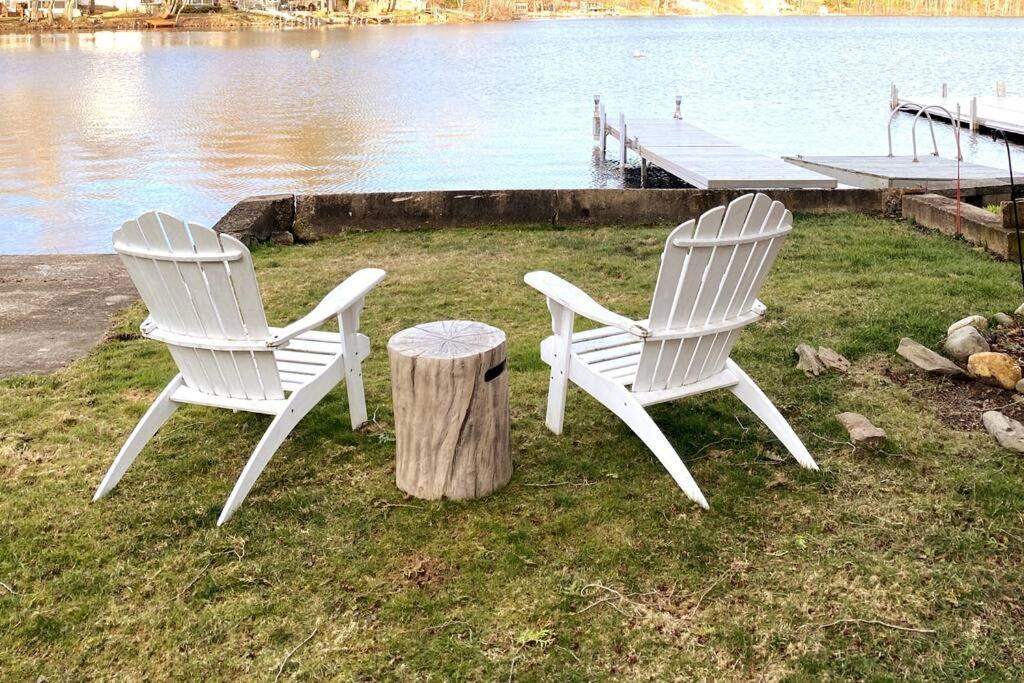 Lake Attitash Waterfront W/ Private Dock Amesbury Exterior foto